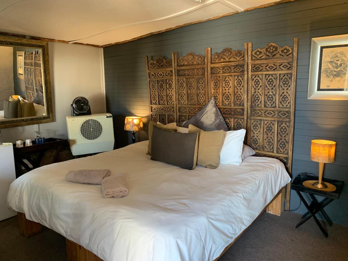 Karoo Soul Vandrarhem Oudtshoorn Exteriör bild