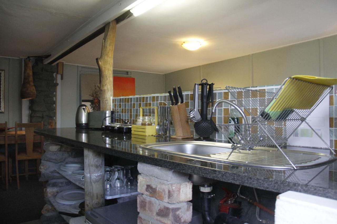 Karoo Soul Vandrarhem Oudtshoorn Exteriör bild