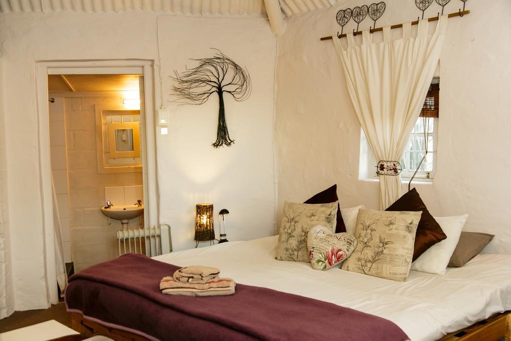 Karoo Soul Vandrarhem Oudtshoorn Rum bild