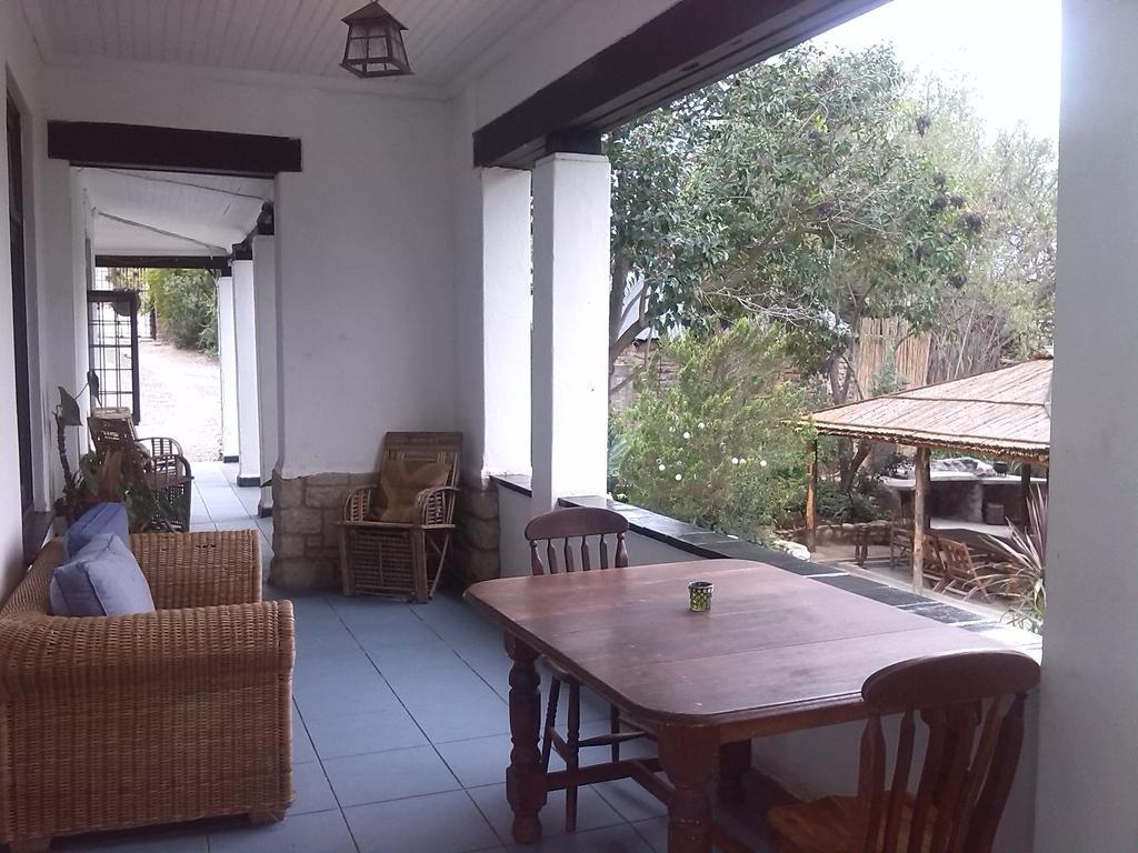 Karoo Soul Vandrarhem Oudtshoorn Rum bild