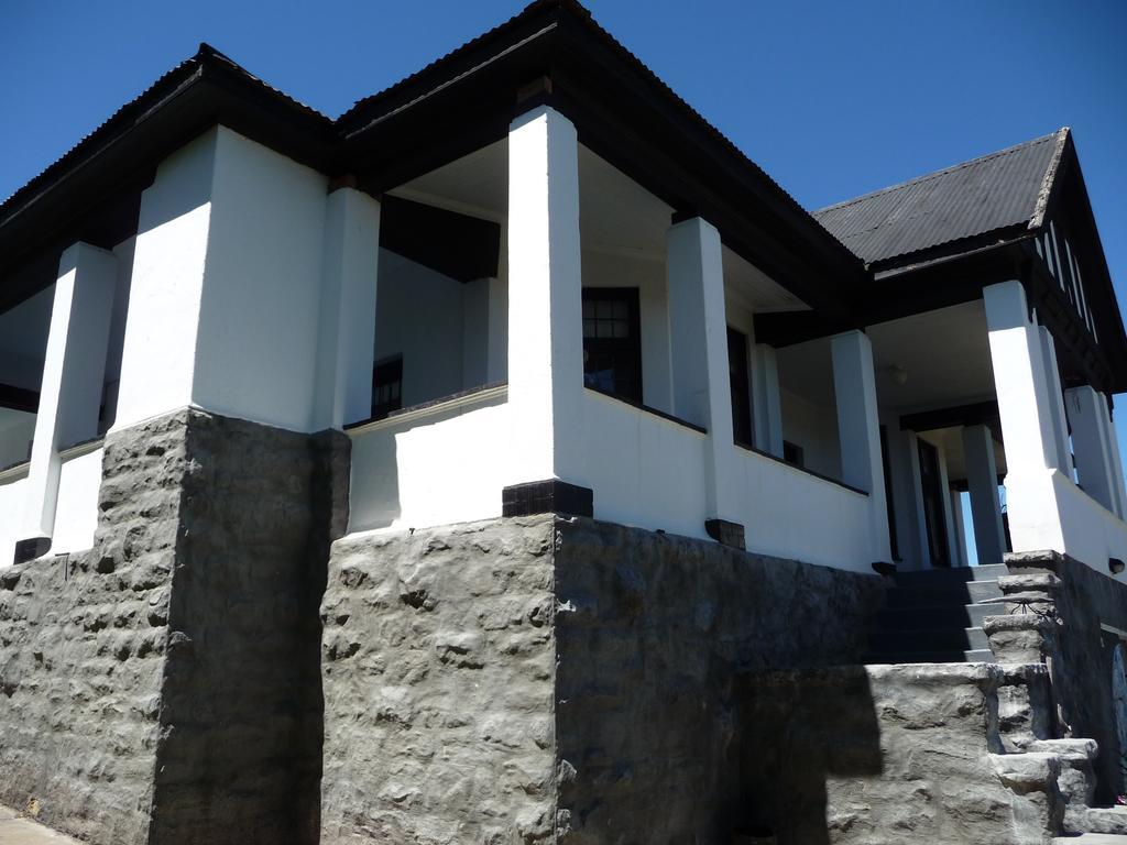 Karoo Soul Vandrarhem Oudtshoorn Exteriör bild