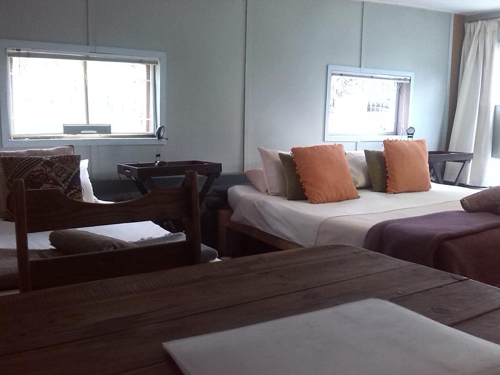 Karoo Soul Vandrarhem Oudtshoorn Rum bild